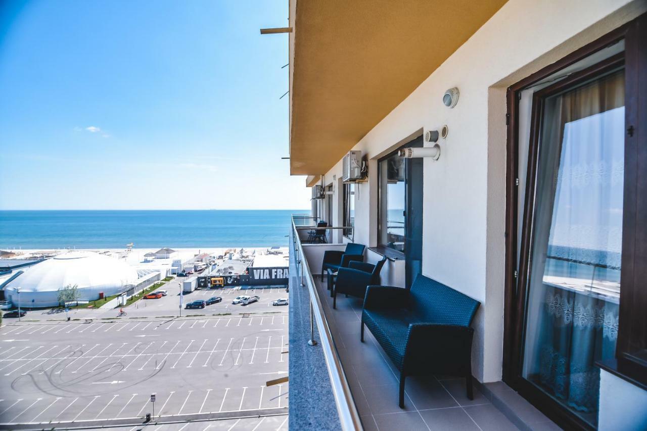 Cancun Summerland Apartment Mamaia